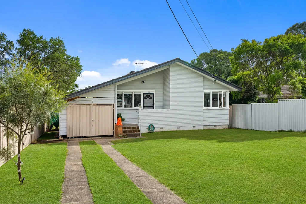 35 Cumbernauld Crescent, Dharruk, NSW 2770