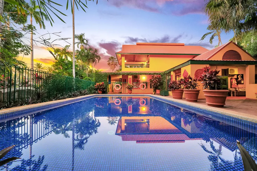 Nightcliff 4房  Rare Coastal Landholding – 1,740sqm with 48m Frontage | Price Guide $3.65M