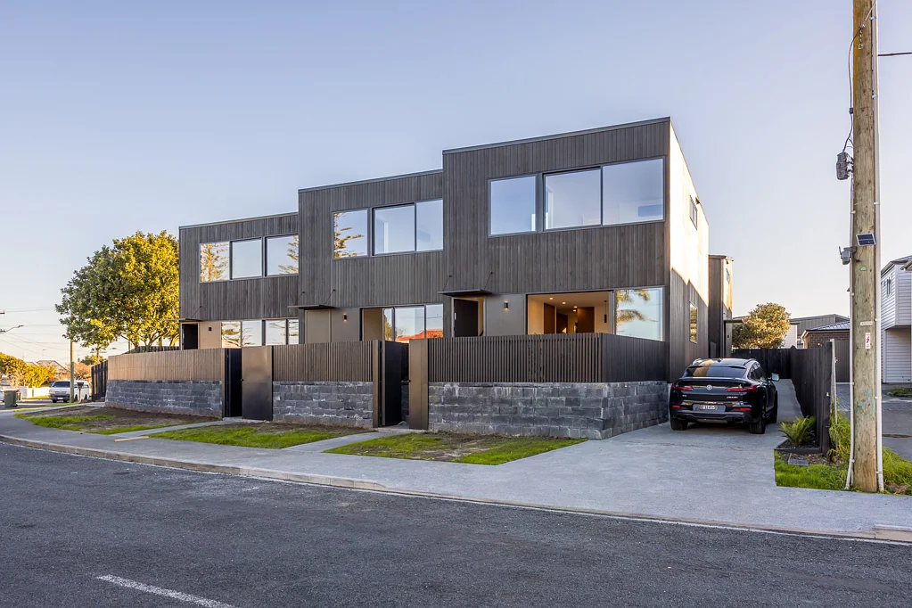 Brand New Executive Townhouse | 4 Bedrooms | Water Views | $920 per Week