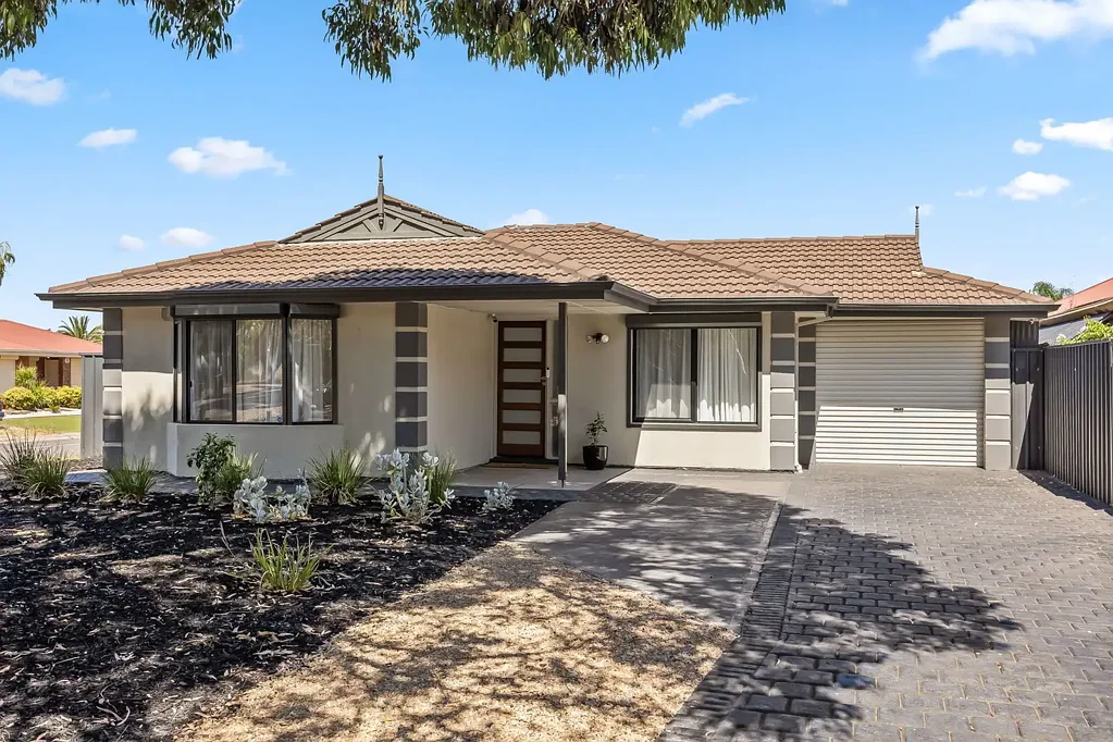 2 Rivett Place, Pooraka, SA 5095