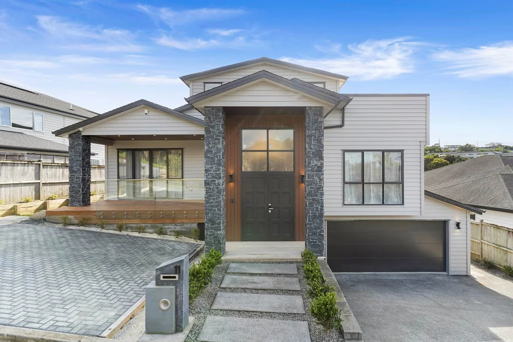 Orewa 5ห้องนอน Urgent Sale – Selling Below CV!