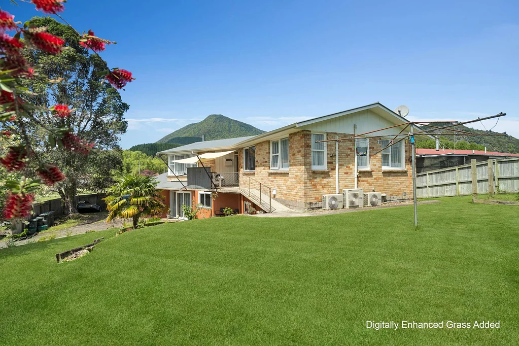 Kawerau 4房  Spacious Family Living with Fabulous Views!