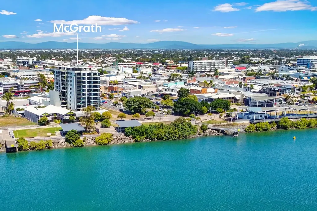 Mackay 3 Bedroom Riverside Living in the Heart of the City