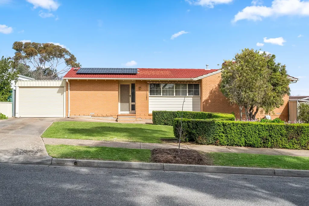 12 Poznan Crescent, Hackham West, SA 5163