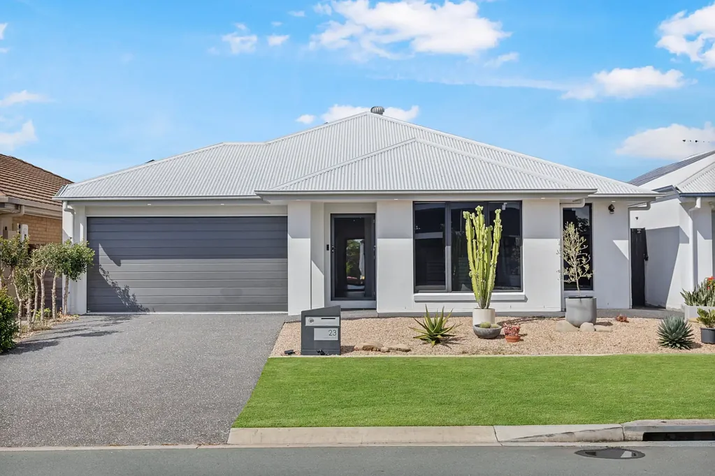 Modern 4 Bedroom Family Home in Prime Mango Hill Location