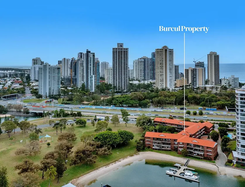 11/22 Commodore Drive, Surfers Paradise, Gold Coast, 2房, 1浴, Apartment