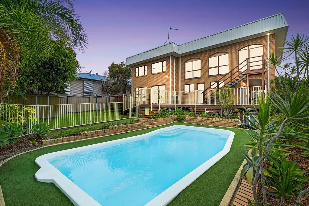 66 Hillcrest Avenue, Scarness, QLD 4655