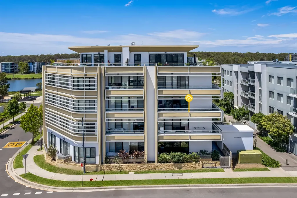 204/5 Cullen Avenue, Jordan Springs, NSW 2747