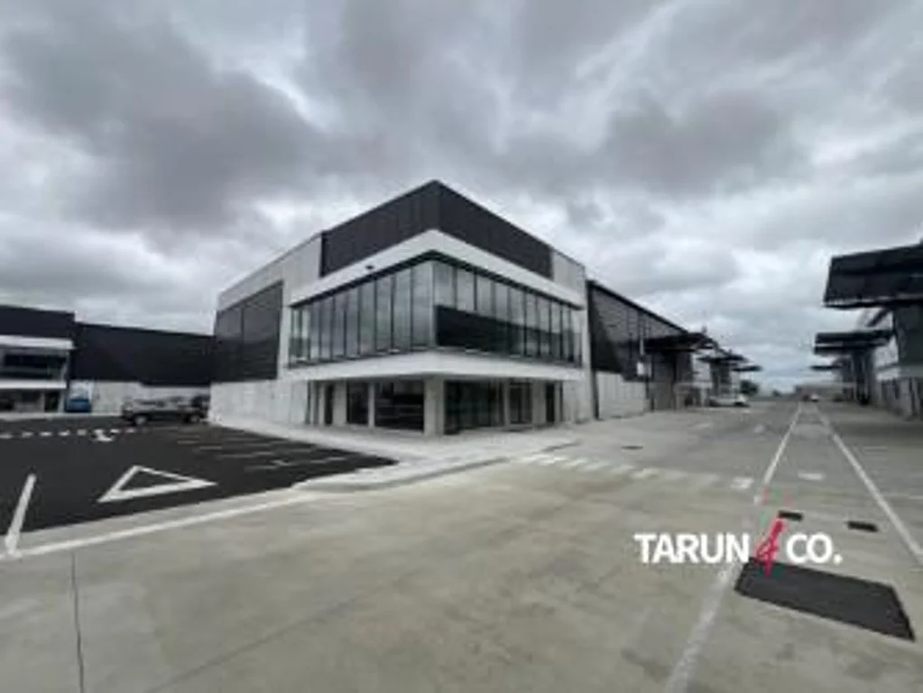 Manurewa 1,128sqm Warehouse + Office - Near Airport
