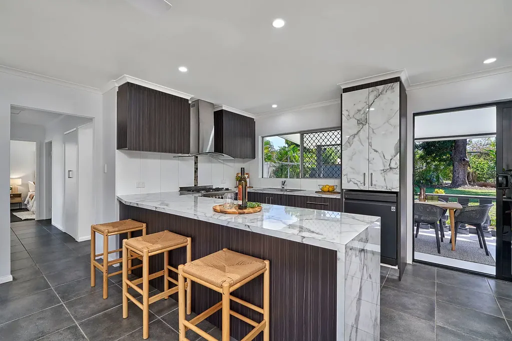 Mooroobool 3房  First Homebuyer Heaven