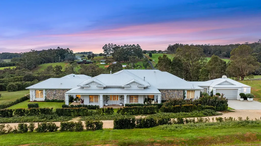 Henty Prestige Aplenty in Henty