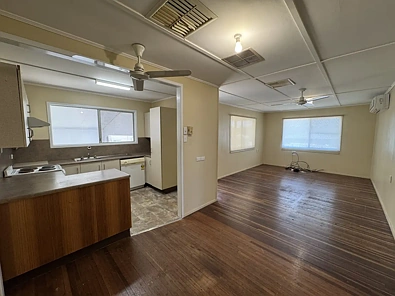 21 Mcdowell Street, Moura, QLD 4718, 3 phòng ngủ, 1 phòng tắm, House