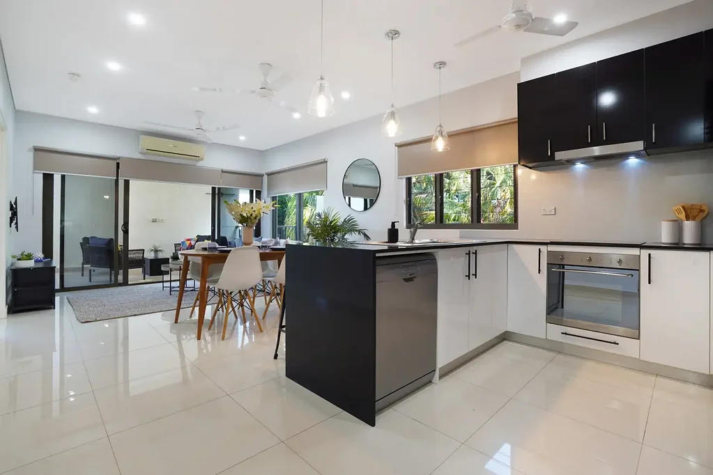 Stuart Park 2Habitaciones Top Floor Living with Leafy Outlook