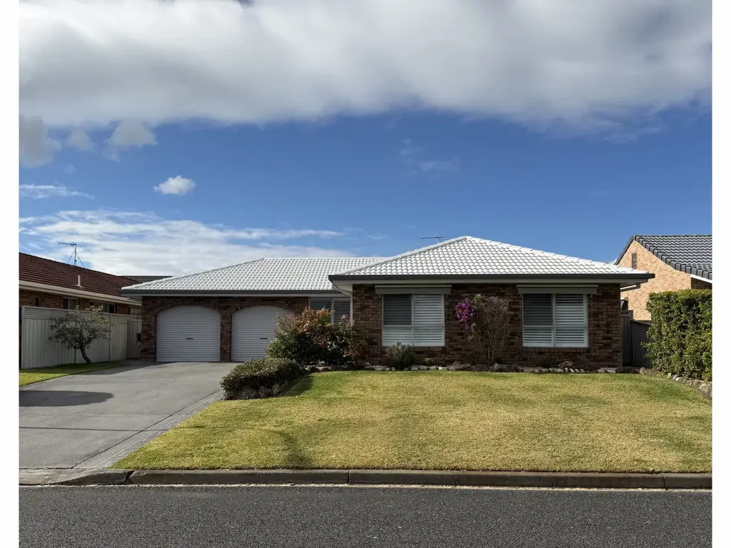 9 Victoria Place, Forster, NSW 2428