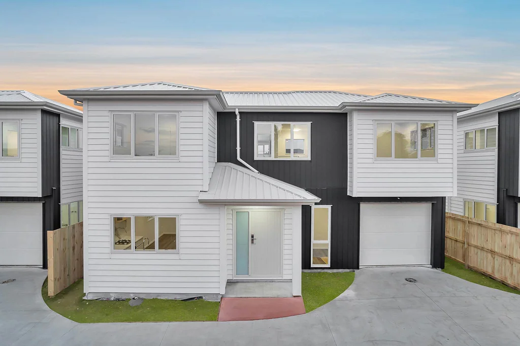 Mangere 4 Bedroom 4 Bedrooms, 2 Master Suites & Exceptional Fami...