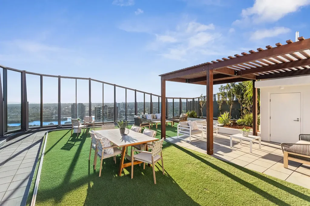 Wentworth Point 4Zimmer 393sqm of Sky-High Luxury with Sweeping 270-Degree Panoramas