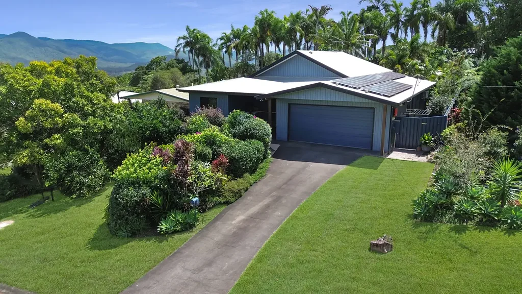 6 Centenary Drive, Atherton, QLD 4883