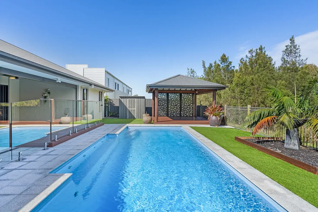 Coomera 4غرفة نوم Refined River Views & zero body corporate fees!