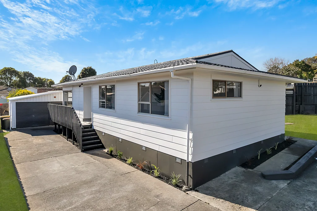 Wattle Downs 3房  Renovated, Freehold & Full of Potential
