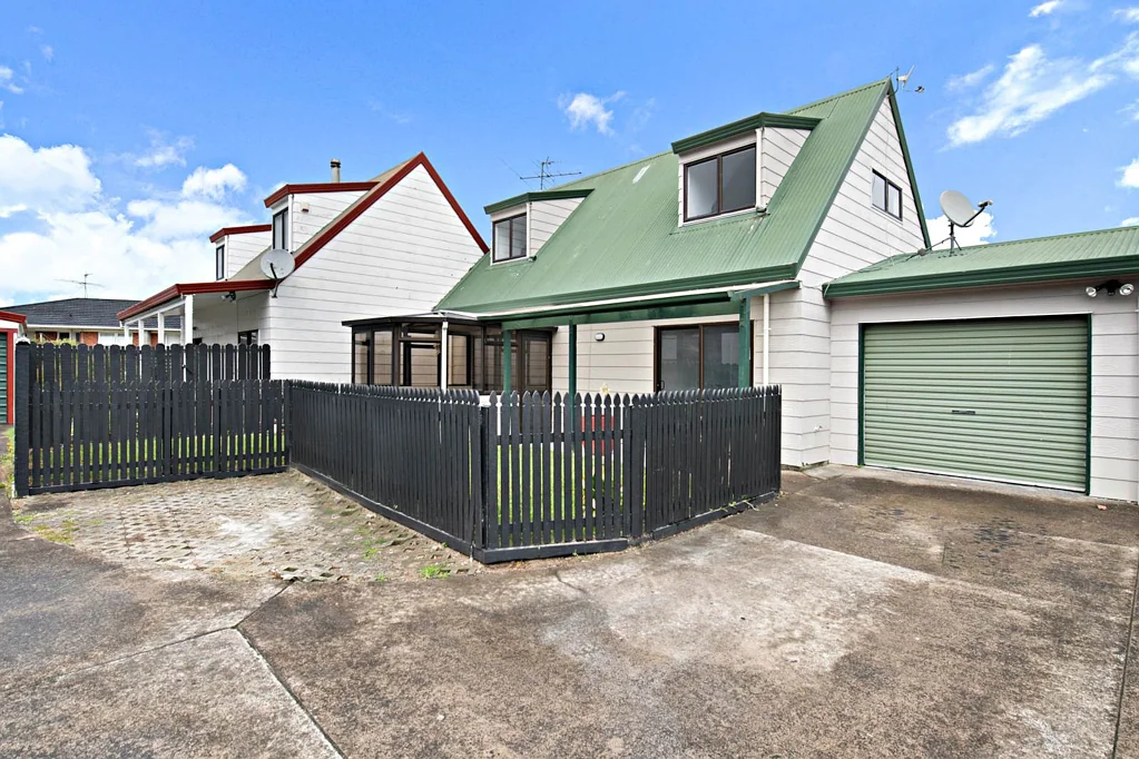 Papatoetoe 3ห้องนอน Tick-Tock! Deadline Sale