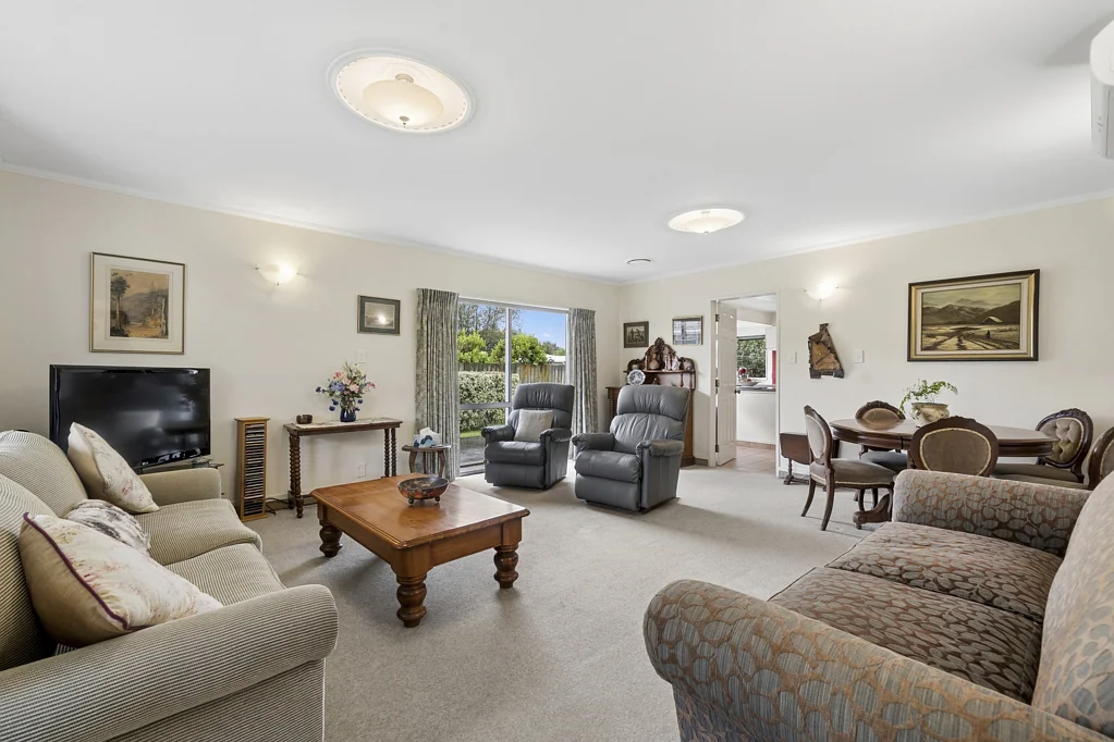 Waikanae 3બેડરૂમ Versatile Family Home - Extra Garage & Workshop