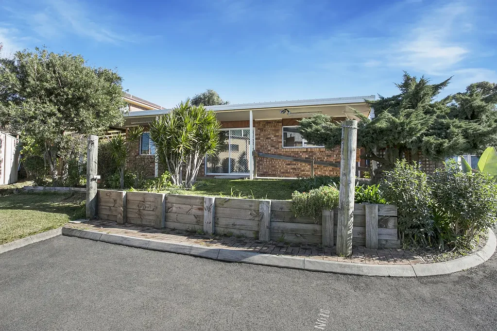 Spacious 2 bedroom home available now!