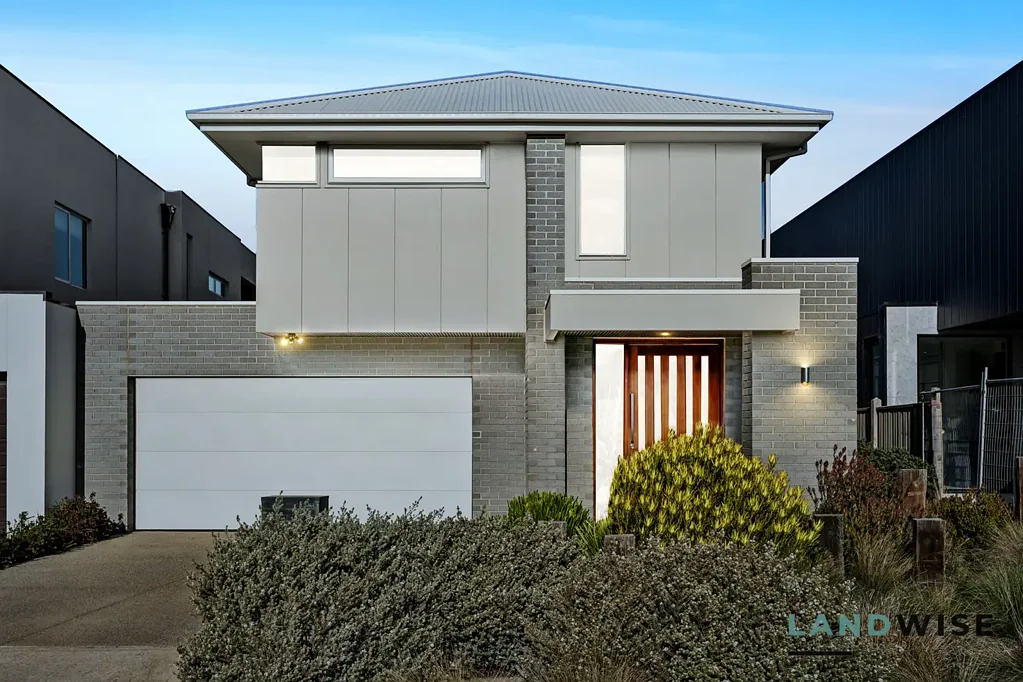 Werribee South 4Kwarto Prestigious Absolute Beachfront Living with Breathtaking Ocean Views

4 Topsails Close, Werribee South