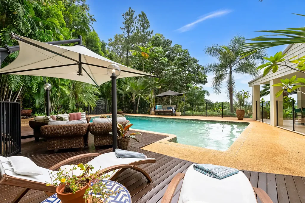 Trinity Beach 4房  Classic Elegance | Stylish Residence | Incredible Ocean Views