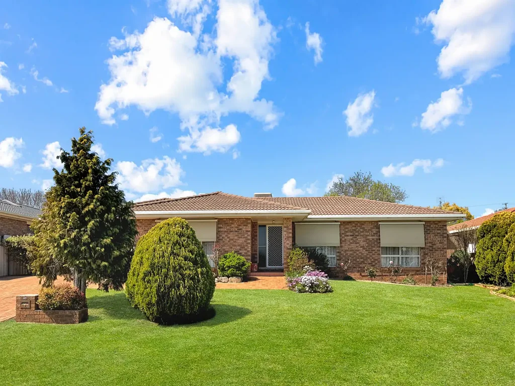 Young 3બેડરૂમ Well-Presented Home in a Sought-After Location