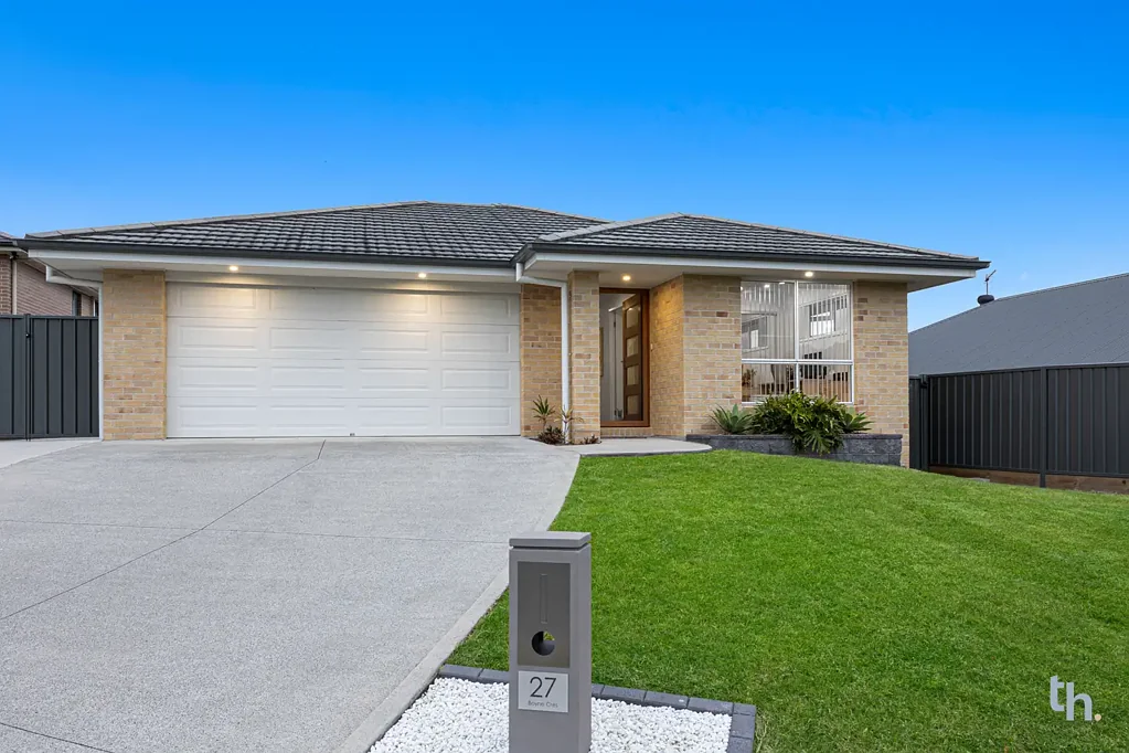 27 Boyne Crescent, Cameron Park, NSW 2285