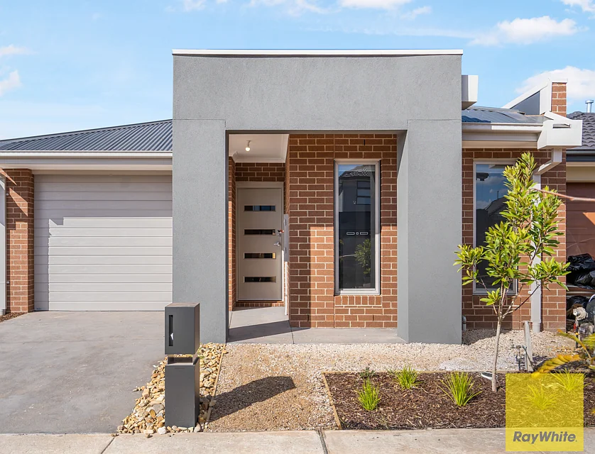 10 Tait Street, Thornhill Park, North West Melbourne, 4 कमरे, 2 बाथरूम, House