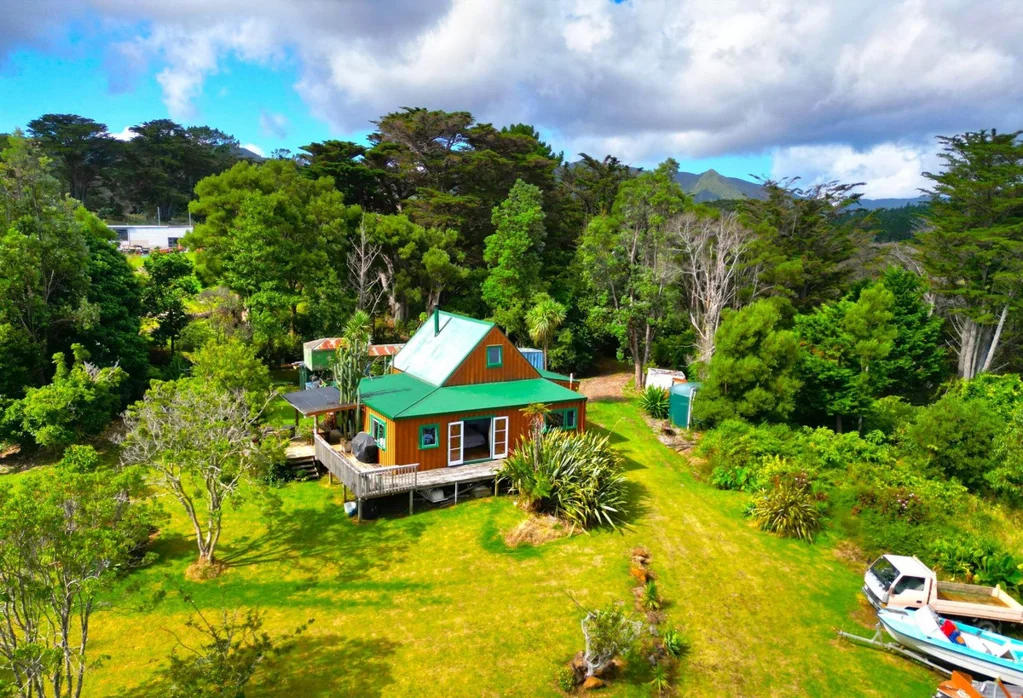 Omapere 3chambre Rural Lifestyle with West Coast Ocean Views
