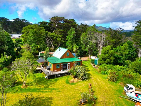 Omapere 3房  Rural Lifestyle with West Coast Ocean Views