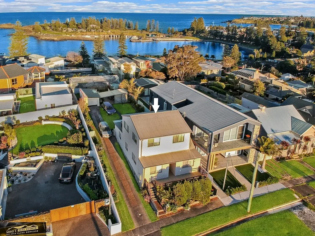 Kiama 4 Bedroom Incredible Location with Views Forever!