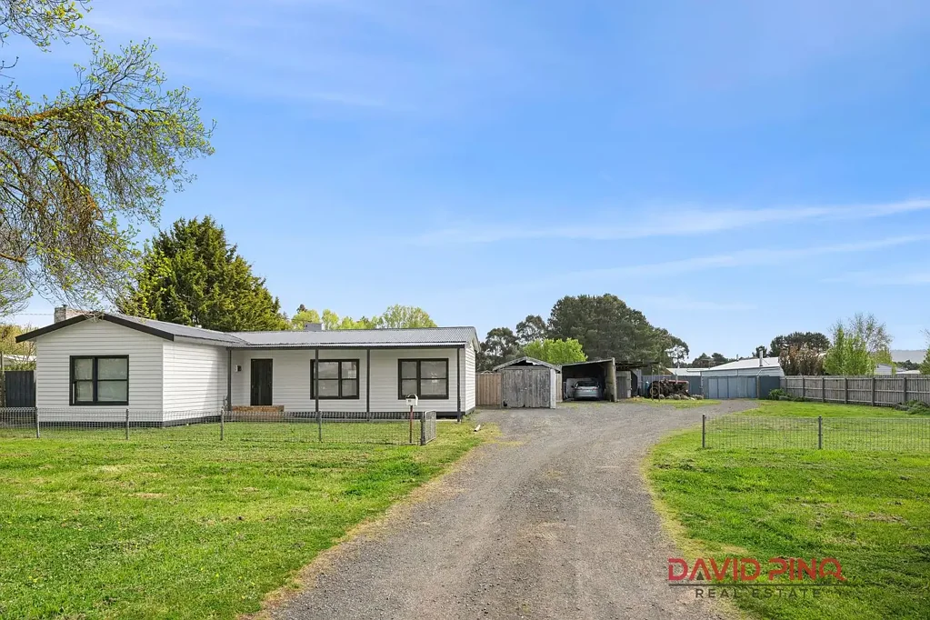 97 Main Road, Lancefield, VIC 3435