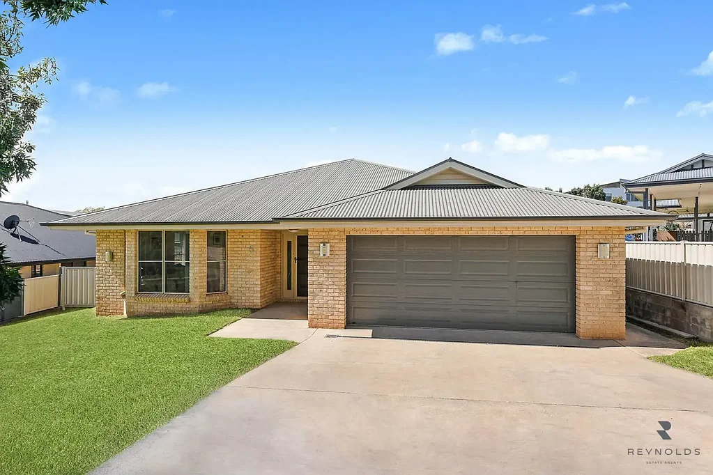 Mudgee 4房  Spacious Family Home in Tightly Held Location