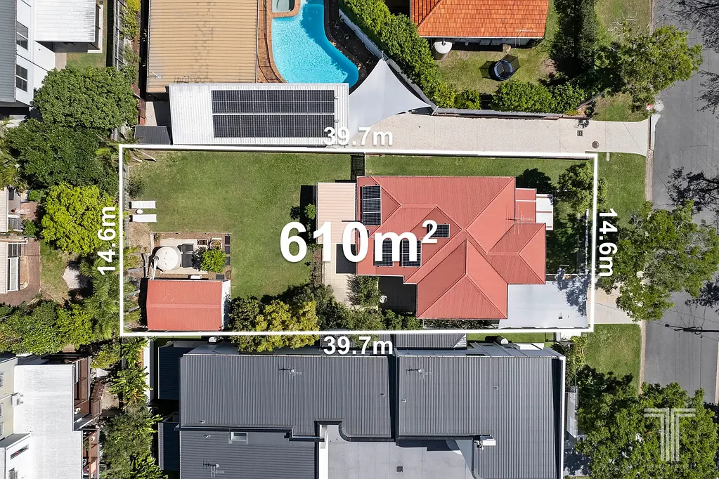 31 East Street, Camp Hill, QLD 4152