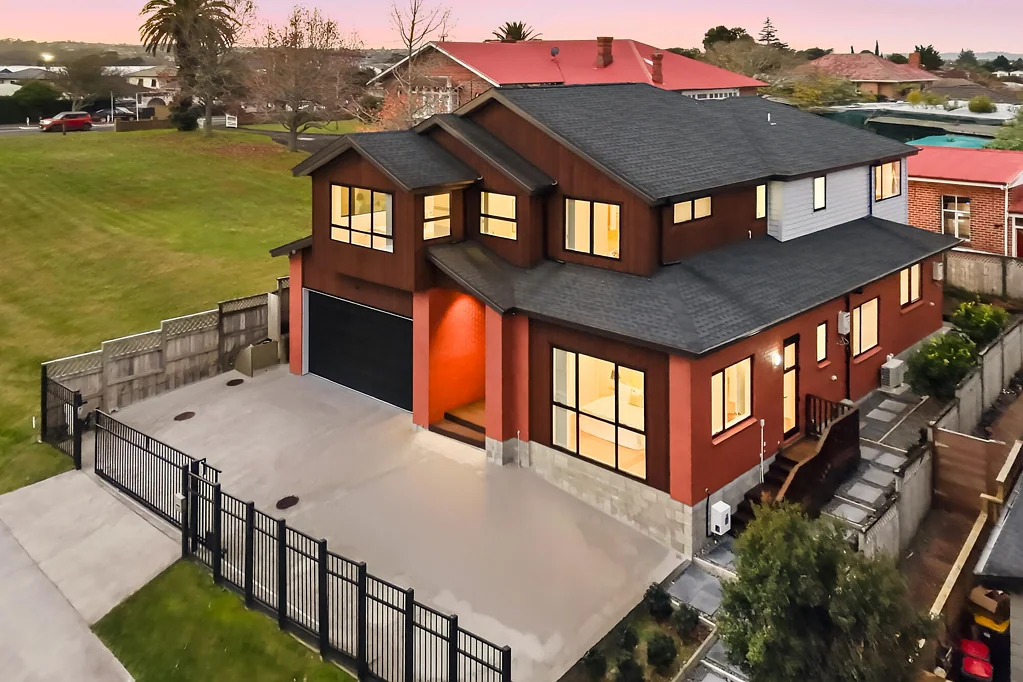 Henderson 6房  A Rare Lifestyle Home in Henderson
