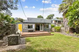 37 The Esplanade, Raumati South