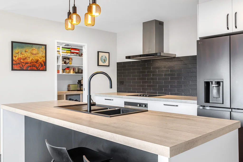 Amberley 4Kwarto 4 Bedrooms. Home Office. Smart Buying.