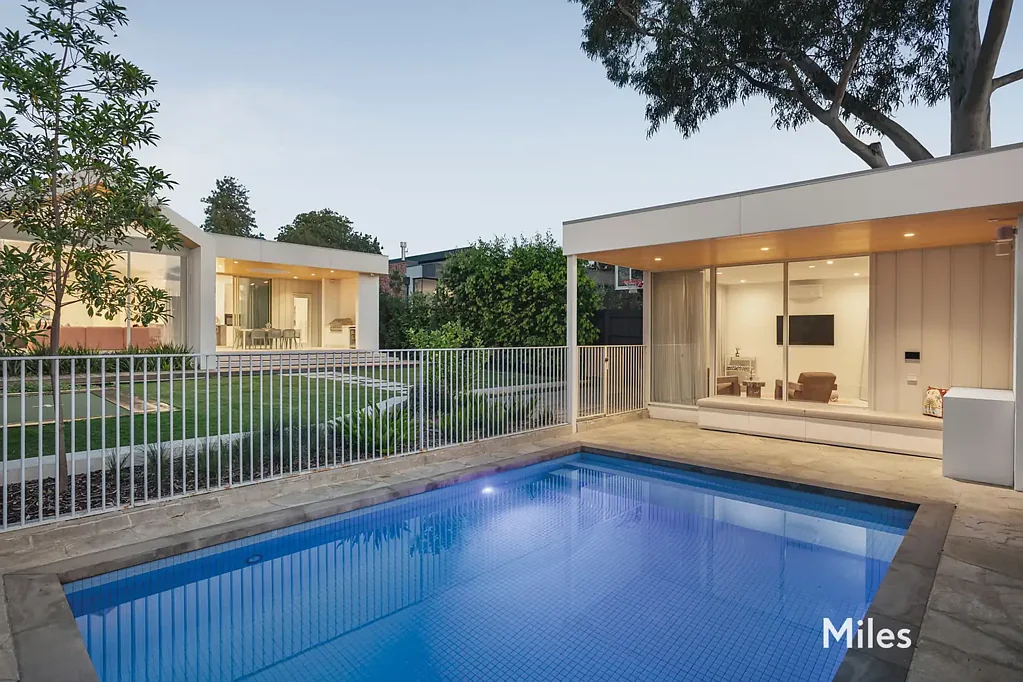 19 Magnolia Road, Ivanhoe, VIC 3079
