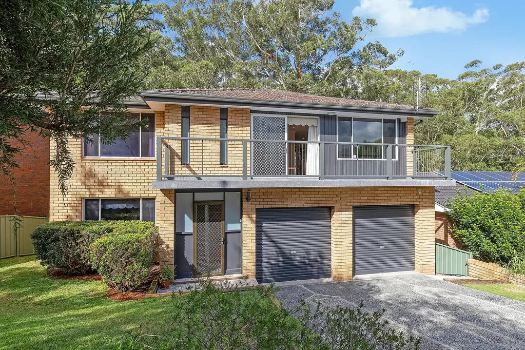 32 Malison Street, Wyoming, NSW 2250