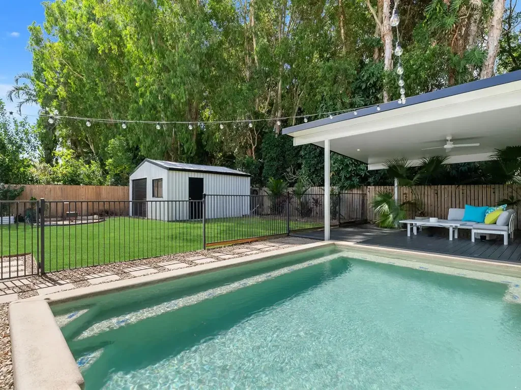 Trinity Park 4房  Coastal Entertainer with Pool, Shed & Marina Lifestyle