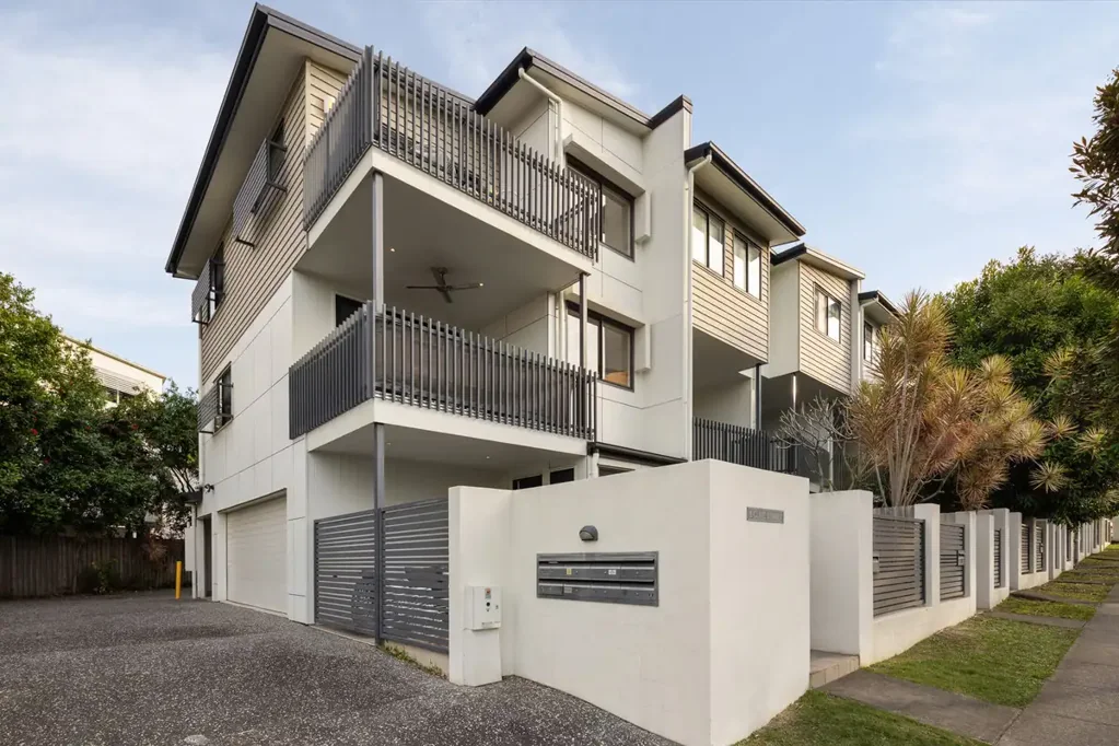 1/8 Clive Street, Annerley, QLD 4103