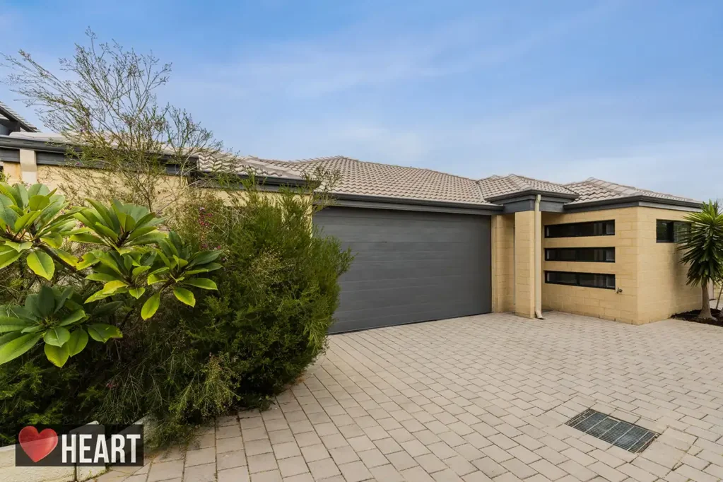 Hamilton Hill 3 Bedroom Effortless Parkside Living!