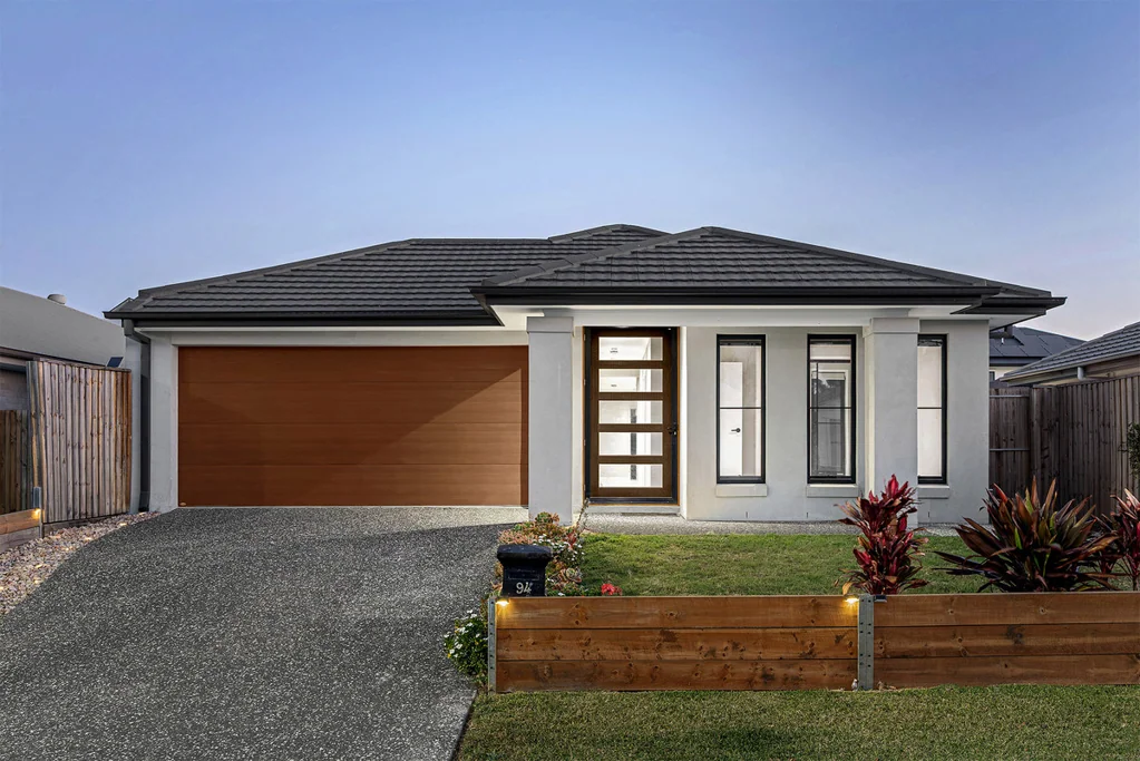 Park Ridge 5房 Carvers Reach 宽敞舒适的低维护生活 Low-Maintenance Living on a Spacious Scale in Carvers Reach