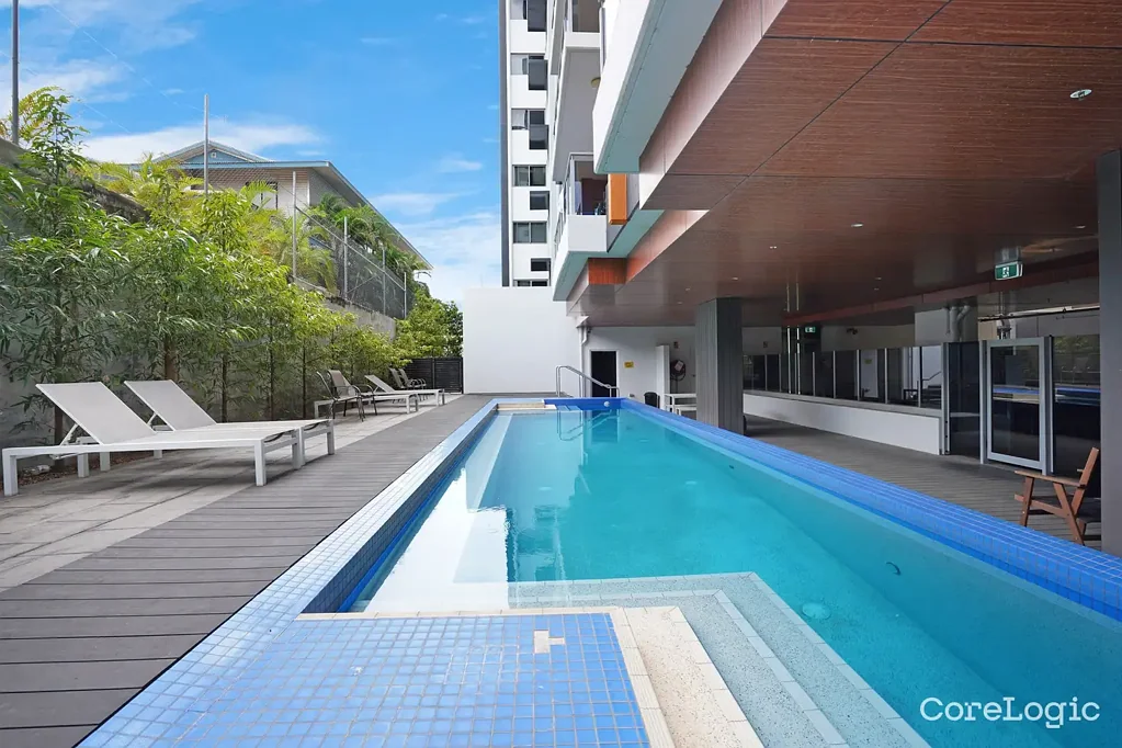 Furnished Apartment in Popular Complex