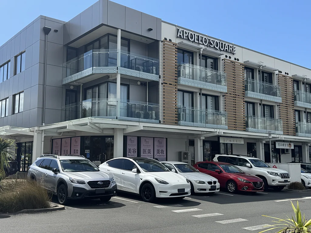 Rosedale Urgent sale – Ex beauty salon, 8/40 Rosedale Road