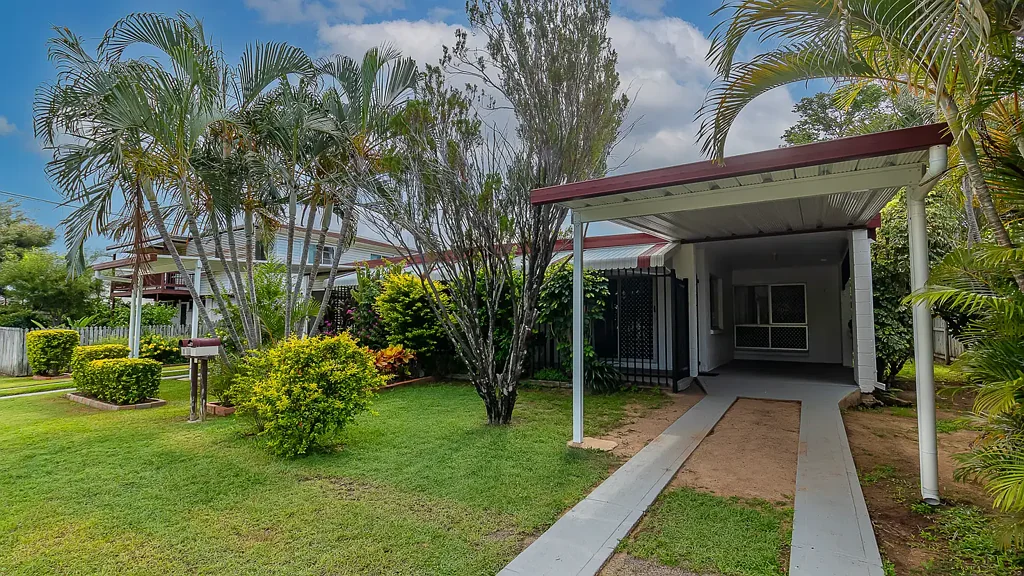 Comfort & Convenience in the Heart of Kirwan!