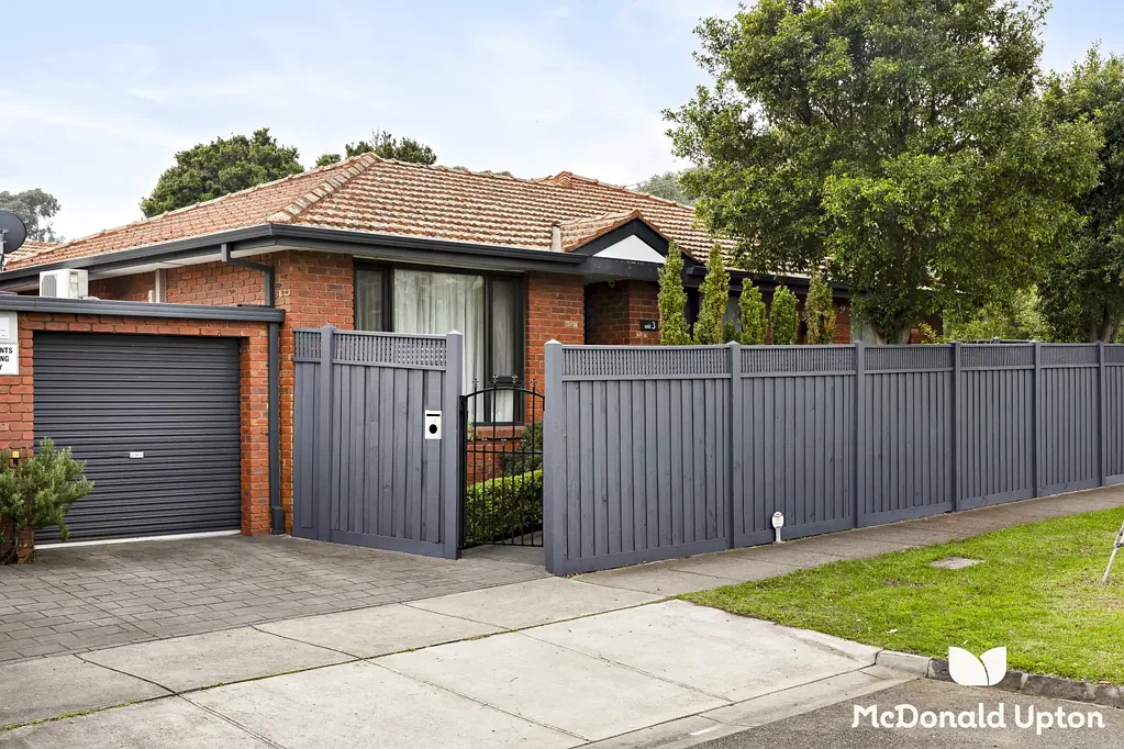 Essendon 2غرفة نوم Low-Maintenance Living in an Unbeatable Essendon Location